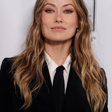 Olivia Wilde - Wallpaper and Event Collection in ladiesinsuits_i6xoyvmedrzf1.jpg - hidden celebrity photo